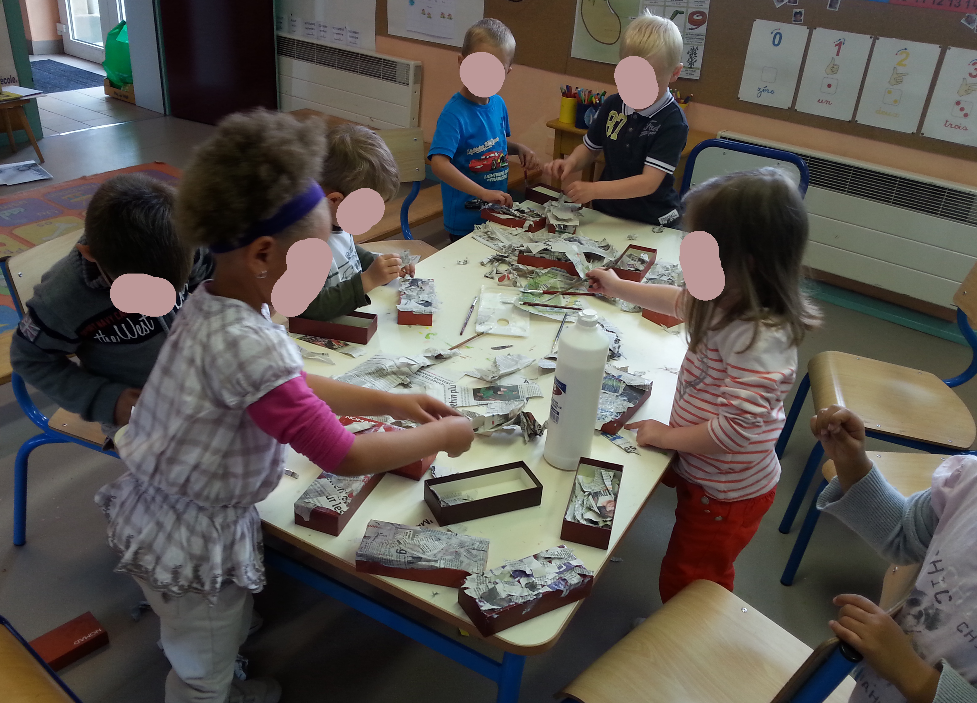 Fete Des Peres En Maternelle Tangrams Et Boite A Gateaux Sac D Ecole Ressources Pour La Classe